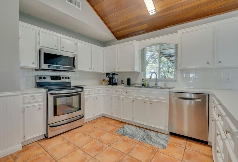 Cedar Park Home W/ Private Fenced In Pool!