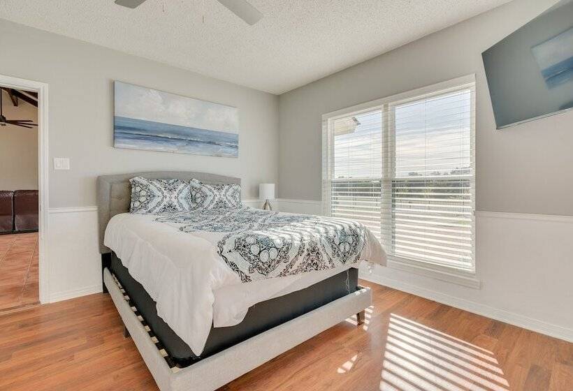 Cedar Park Home W/ Private Fenced In Pool!