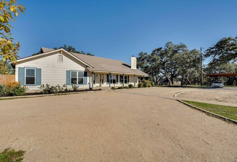 Cedar Park Home W/ Private Fenced In Pool!