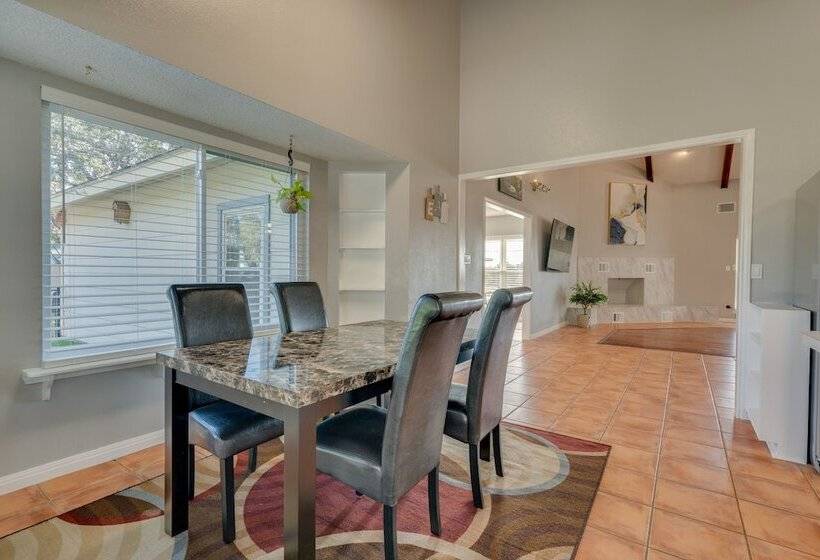 Cedar Park Home W/ Private Fenced In Pool!