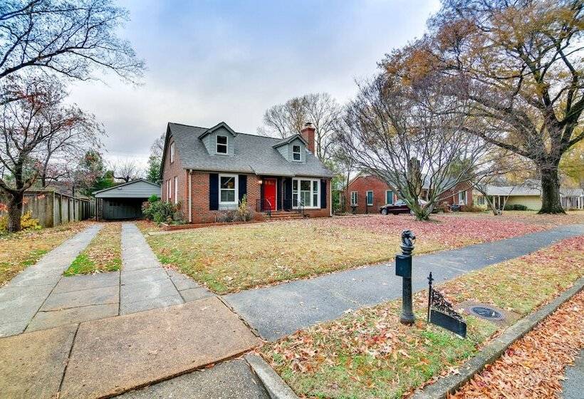 Central Memphis Home: Mcm Decor, Walk To Midtown!