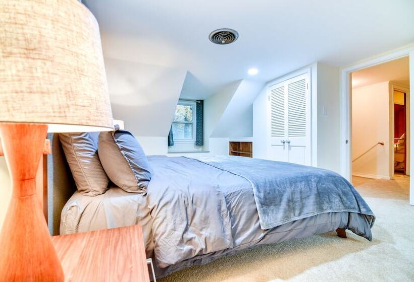 Central Memphis Home: Mcm Decor, Walk To Midtown!