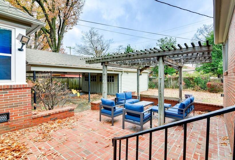 Central Memphis Home: Mcm Decor, Walk To Midtown!