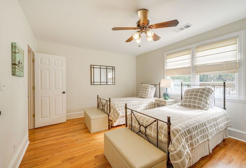 Charming Columbus Home: Steps To Lakebottom Park!