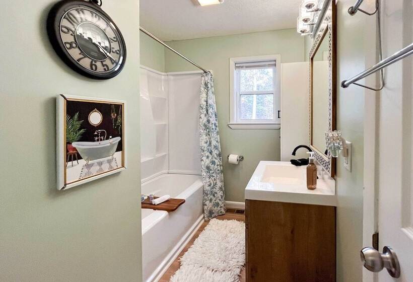 Charming Cottage W/ Hot Tub: 15 Mi To Chattanooga!