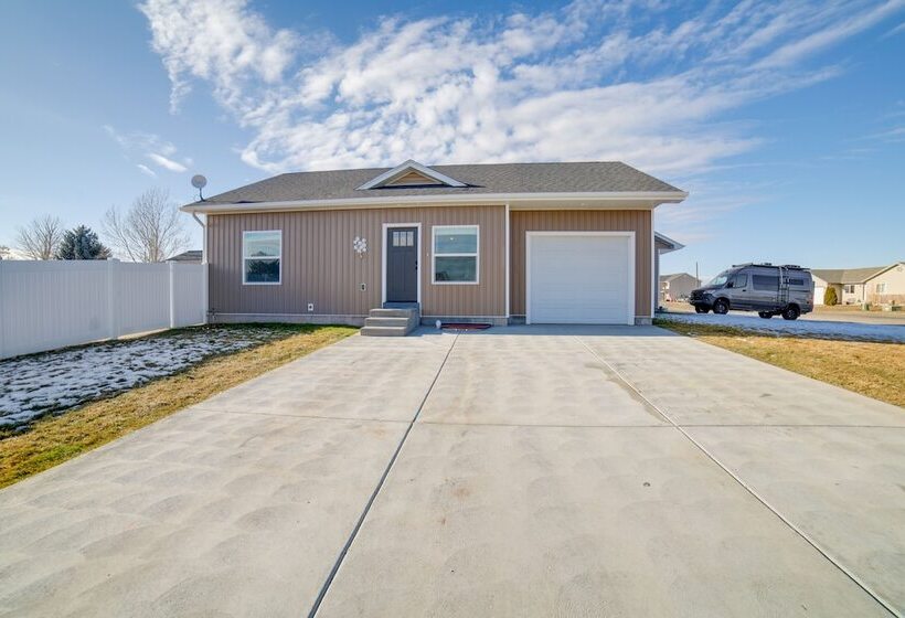 Charming Idaho Falls Home   5 Mi To Downtown!