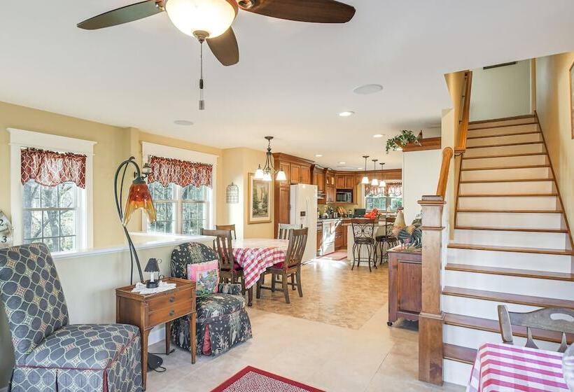 Charming Manchester Retreat W/ Patio & Fireplace!