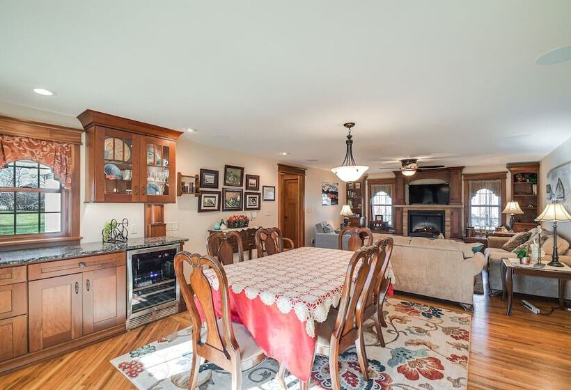 Charming Manchester Retreat W/ Patio & Fireplace!