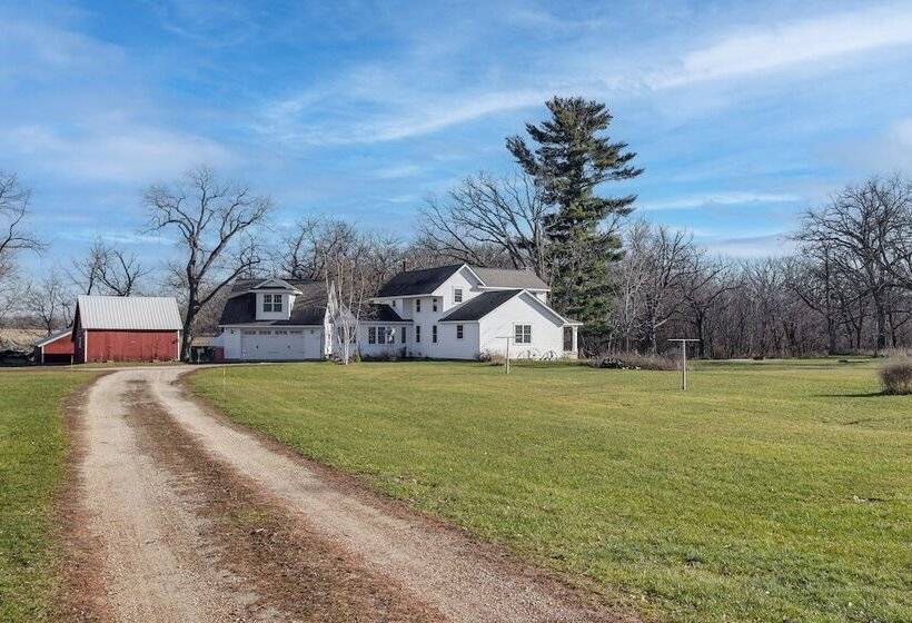 Charming Manchester Retreat W/ Patio & Fireplace!