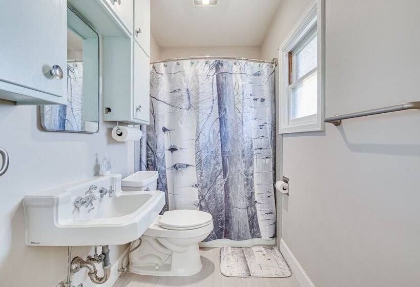 Charming Nampa Retreat W/ Patio: 20 Mi To Boise!