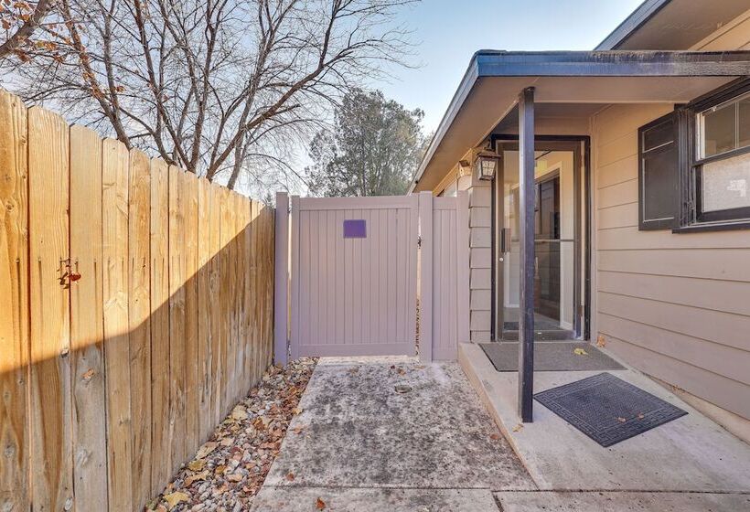 Charming Nampa Retreat W/ Patio: 20 Mi To Boise!