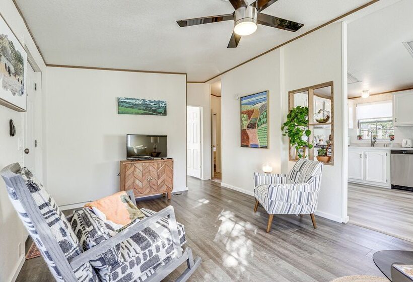 Charming Petaluma Cottage W/ Grill Near Wineries