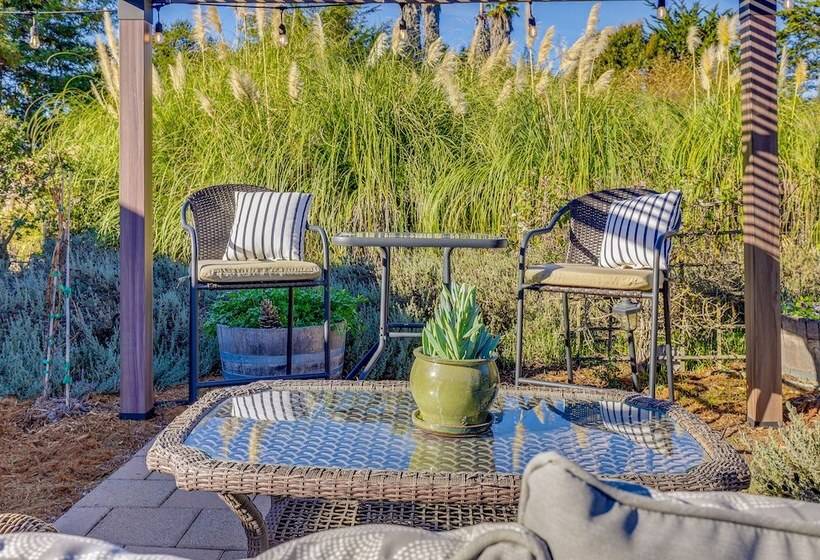 Charming Petaluma Cottage W/ Grill Near Wineries