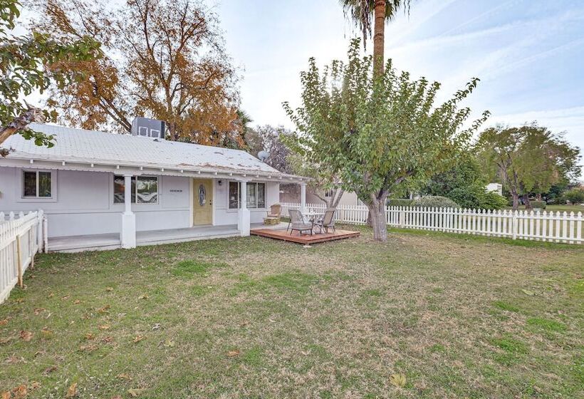 Charming Phoenix Home ~ 5 Mi To Downtown!