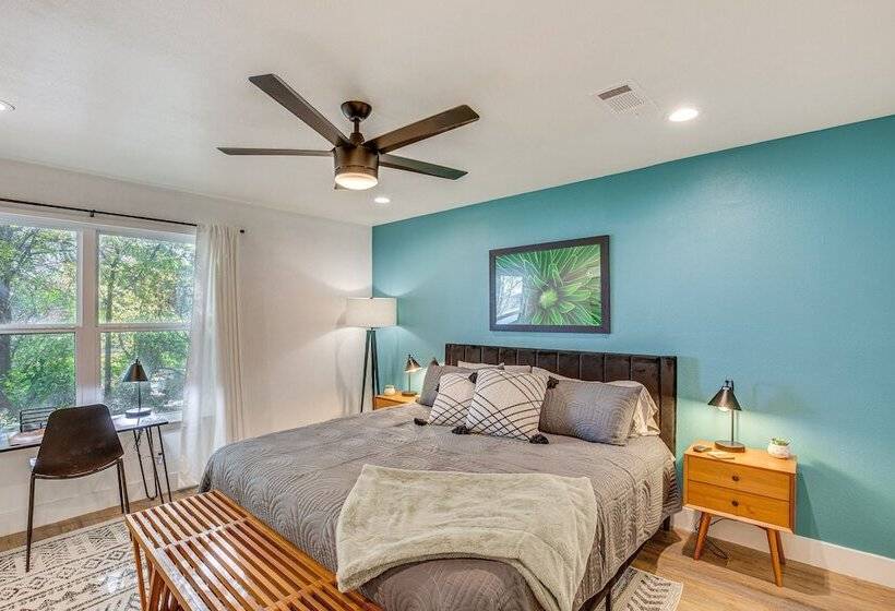 Private Dock: Charming Cedar Creek Retreat!