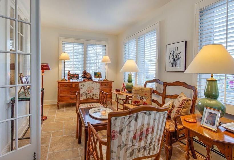 Charming & Spacious Olean Home W/ 2 Fireplaces