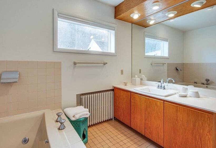 Charming & Spacious Olean Home W/ 2 Fireplaces