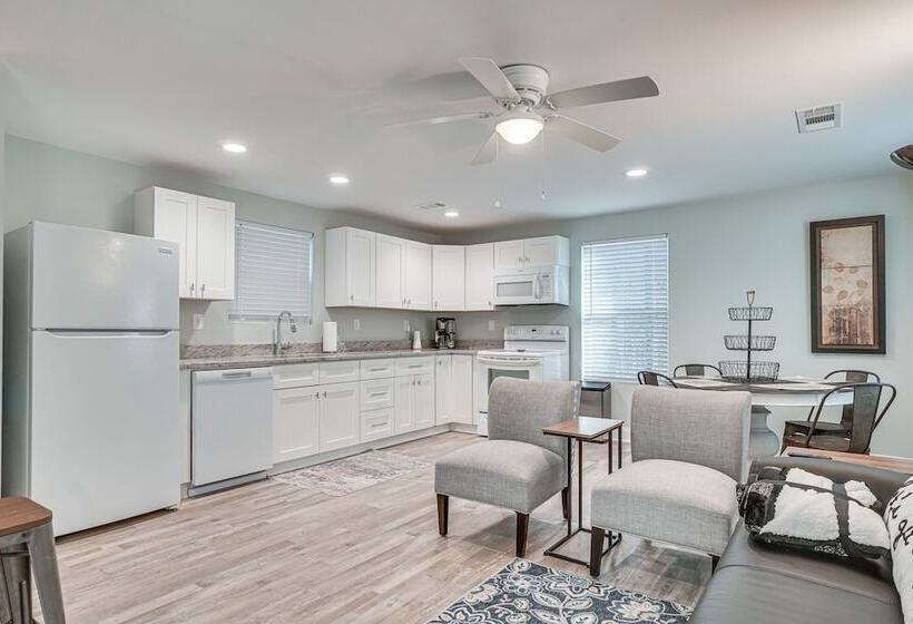 Cleveland Retreat W/ Patio: Yonah Mountain Views!