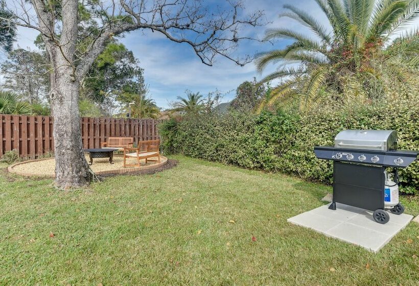 Palm Coast Home W/ Heated Pool, Fire Pit & Bbq!