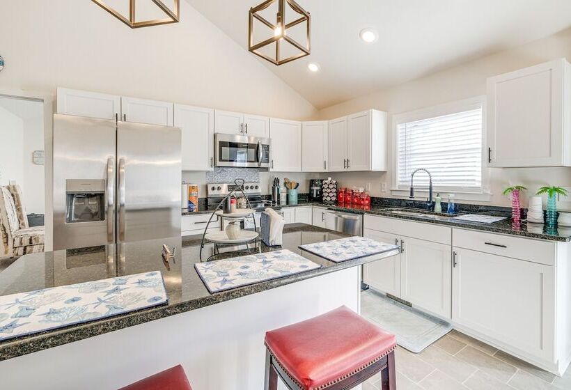 Coastal Virginia Home W/ Private Beach Access!