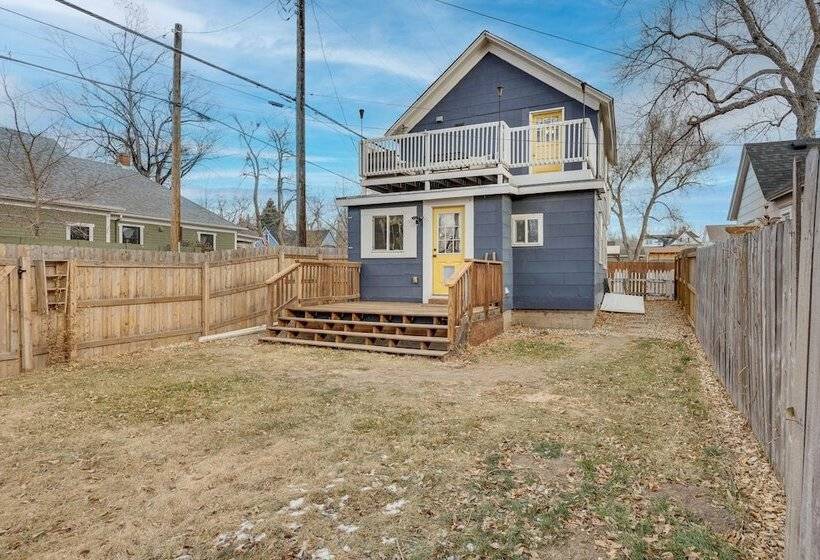 Colorado Springs Home: Balcony W/ Mountain Views!