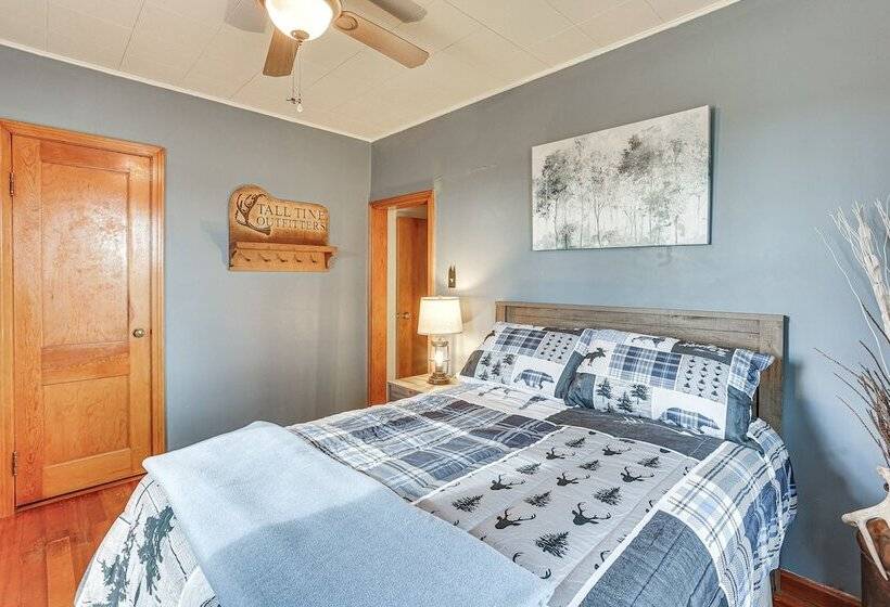 Comanche County Home Near Hunting & Fishing!