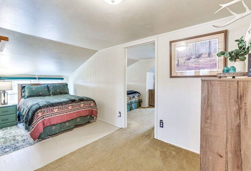 Comanche County Home Near Hunting & Fishing!