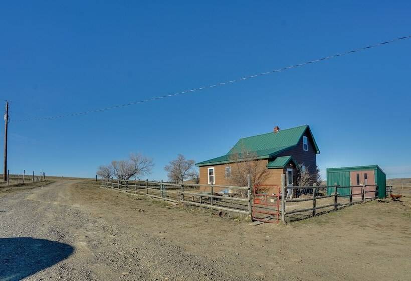 Corral Creek Cow Camp: Pet Friendly Circle Cabin