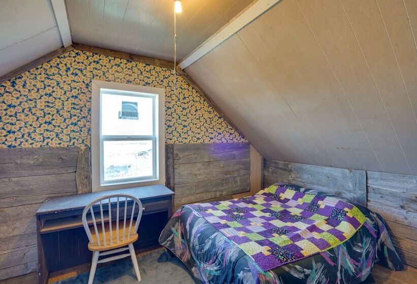 Corral Creek Cow Camp: Pet Friendly Circle Cabin