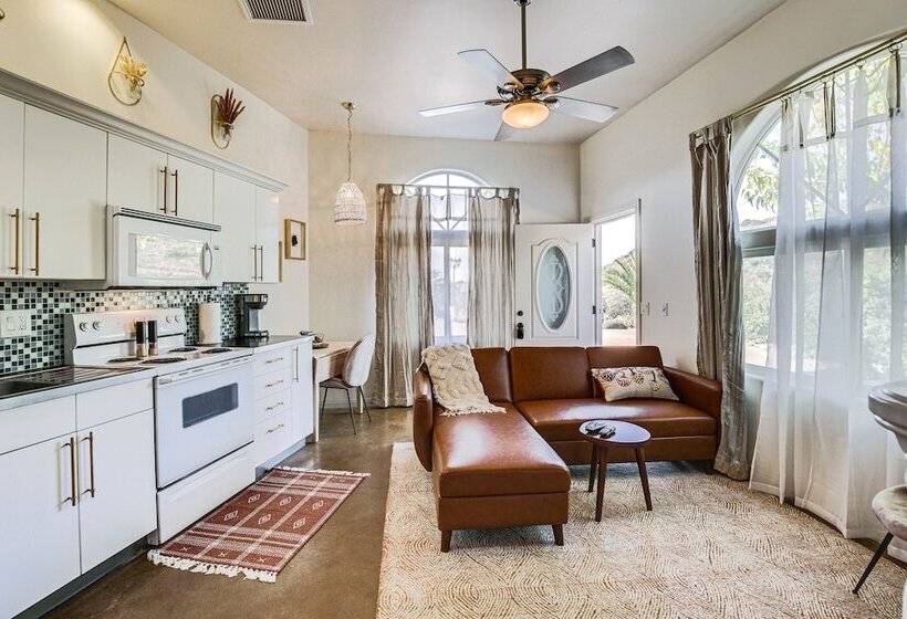 Cozy Alpine Cottage Near Casinos & Trails!