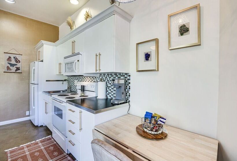 Cozy Alpine Cottage Near Casinos & Trails!