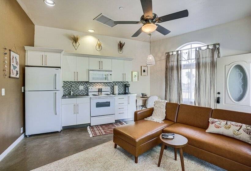 Cozy Alpine Cottage Near Casinos & Trails!