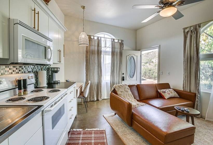 Cozy Alpine Cottage Near Casinos & Trails!