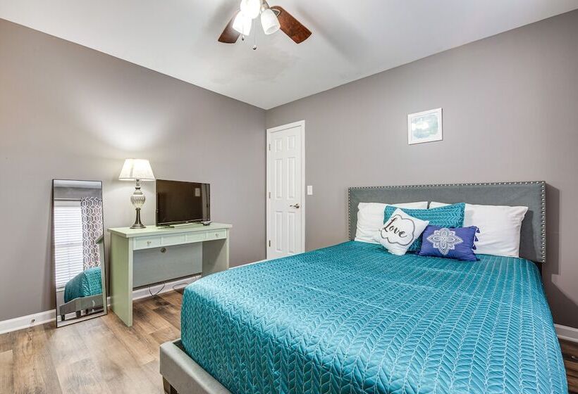 Cozy Georgia Retreat W/ Patio, Grill & Pool Access