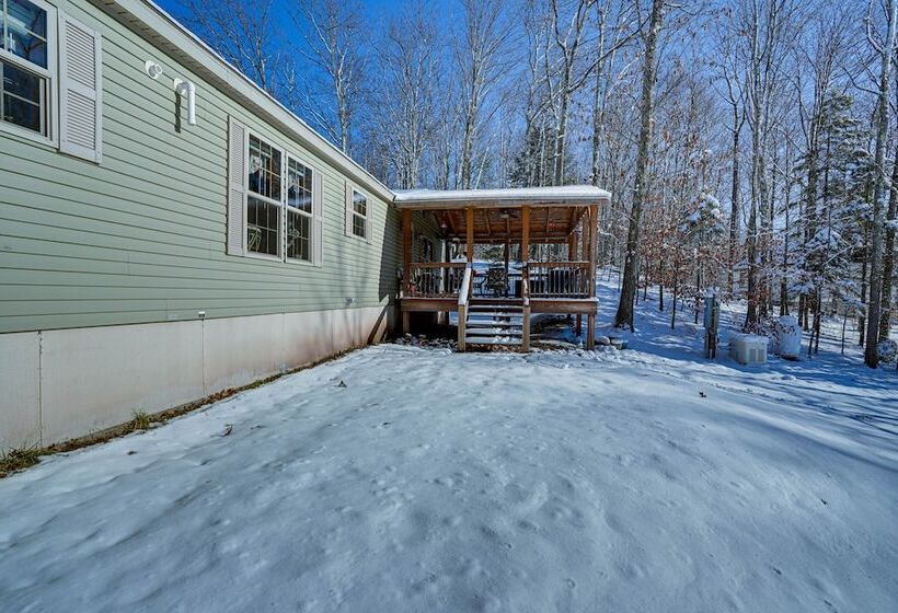 Cozy Home W/ Playground: Near Hunter Ski Resort!