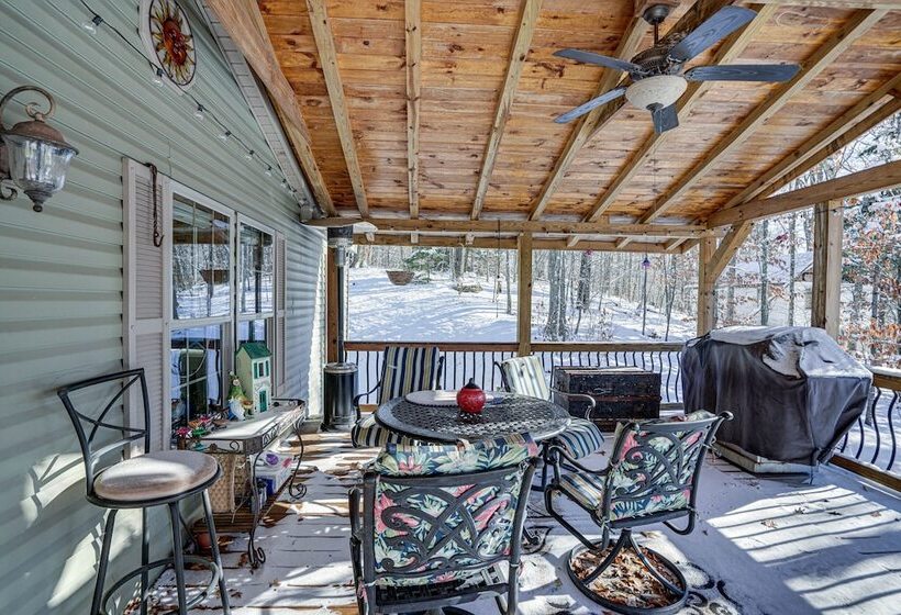 Cozy Home W/ Playground: Near Hunter Ski Resort!
