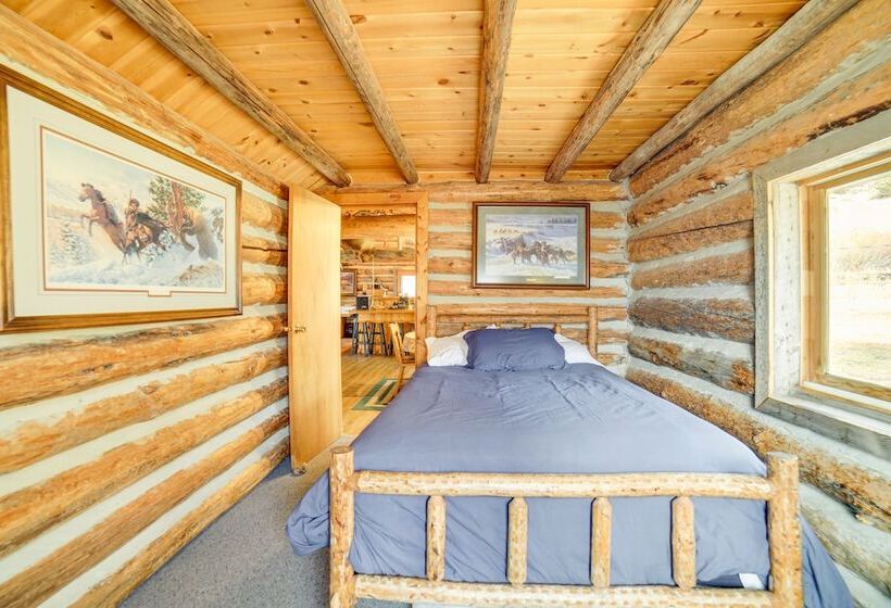 Yellowstone Cabin Getaway Near National Park