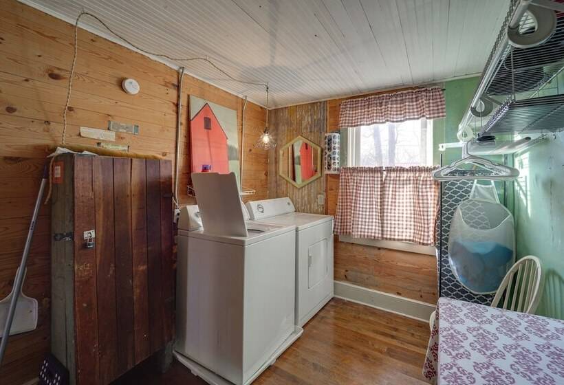 Mtn Cottage W/ Fire Pit In Newland!