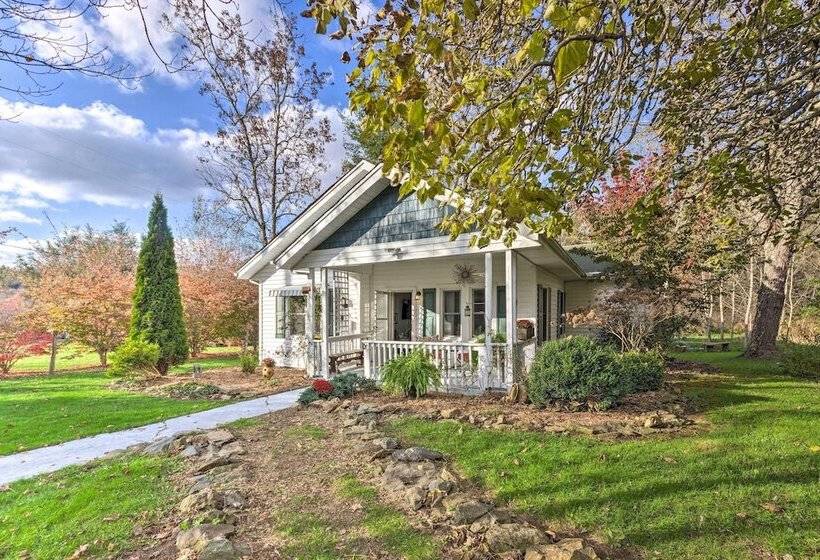 Mtn Cottage W/ Fire Pit In Newland!