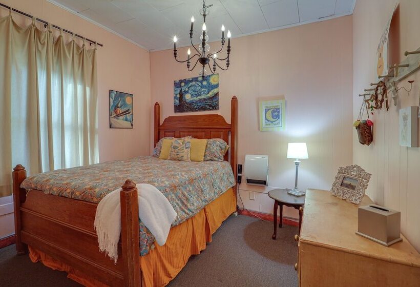 Mtn Cottage W/ Fire Pit In Newland!