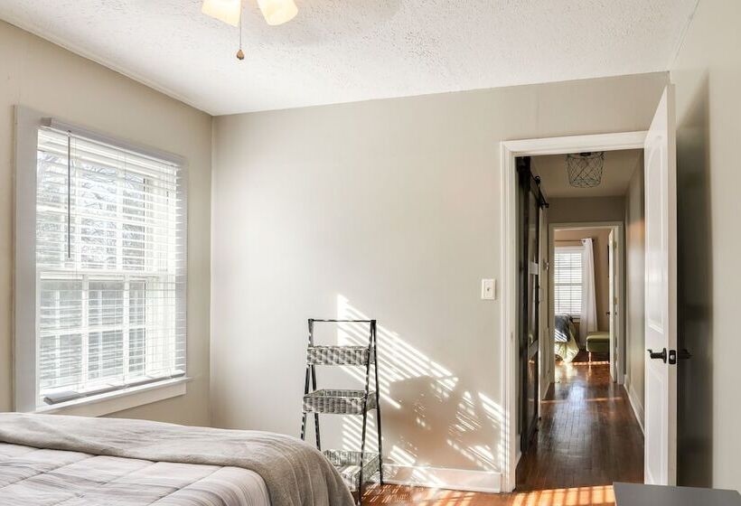 Cozy Shelbyville Home Near Hiking & Distilleries!