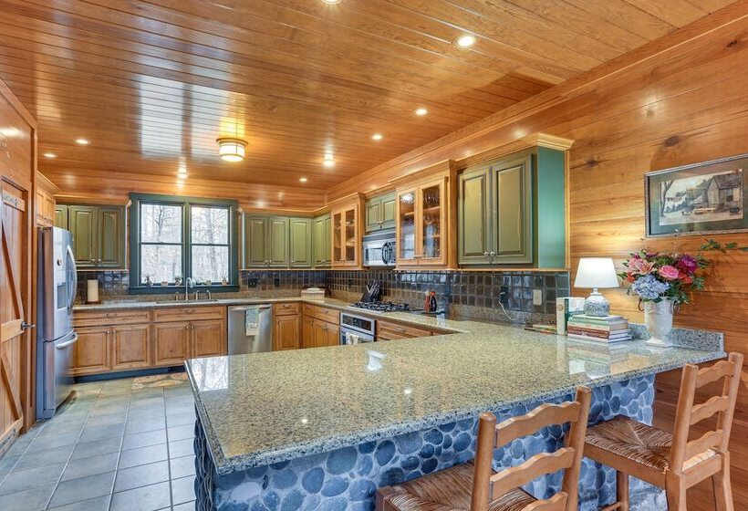 Lakefront Custom Built Mentone Home: Game Room!