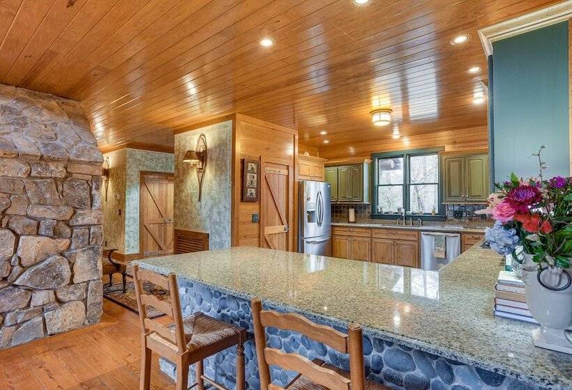 Lakefront Custom Built Mentone Home: Game Room!