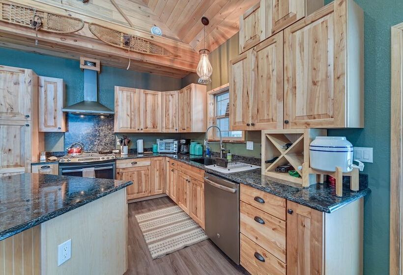 Custom Kasilof Cabin On 40 Private Acres
