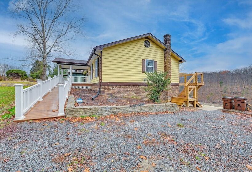 Danville Herrington Lake Retreat W/ Deck & Hot Tub