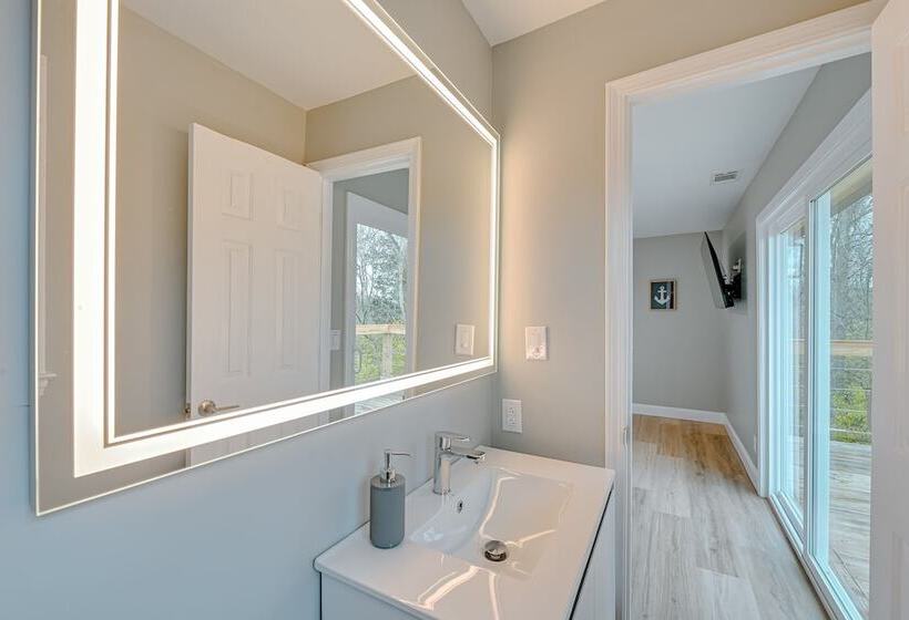 Danville Herrington Lake Retreat W/ Deck & Hot Tub