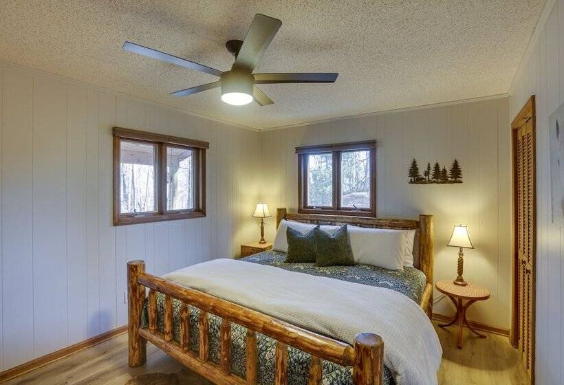 Deep Gap Cabin W/ 2 Decks & Community Amenities!