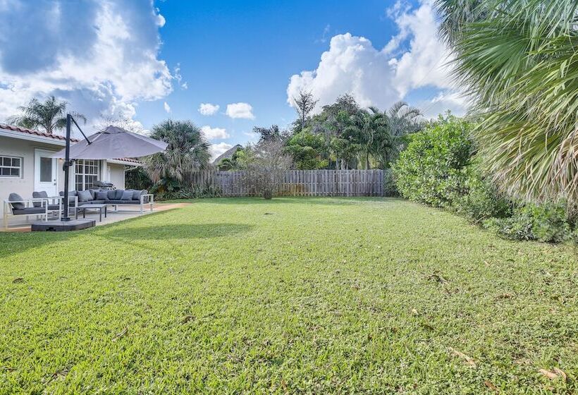 Deerfield Beach Home W/ Gas Grill: 1 Mi To Beach!