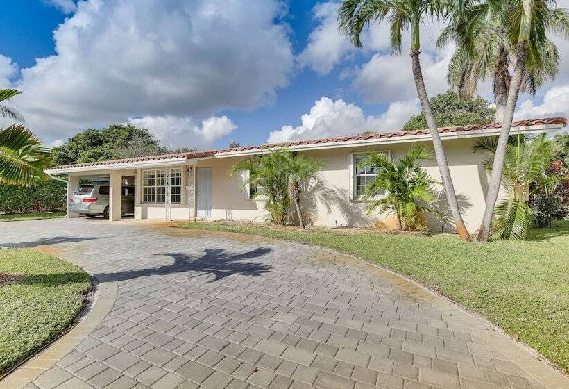 Deerfield Beach Home W/ Gas Grill: 1 Mi To Beach!