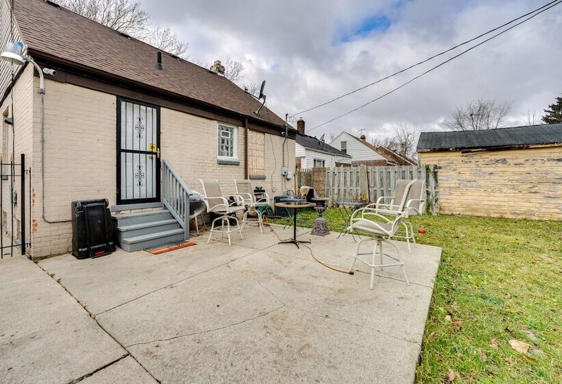 Detroit Vacation Rental: Private Patio & Yard
